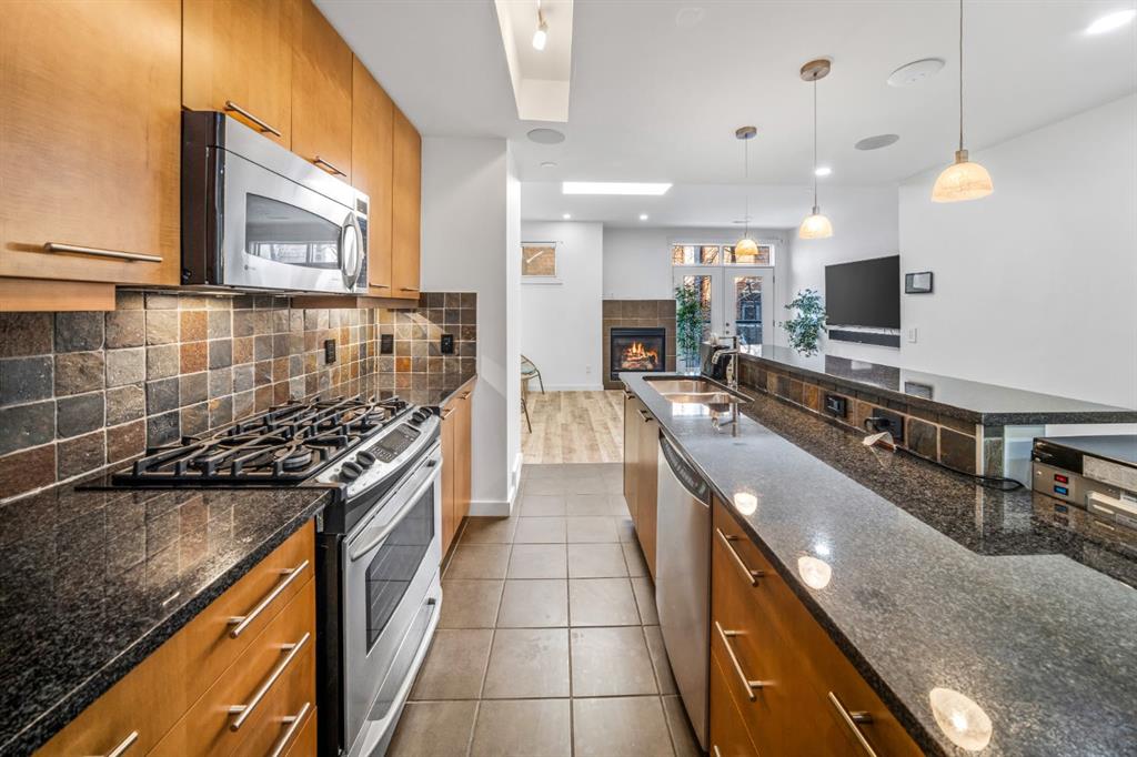 Additional image 2 of 156 9 Street NE, Calgary, AB, T2E 0P4