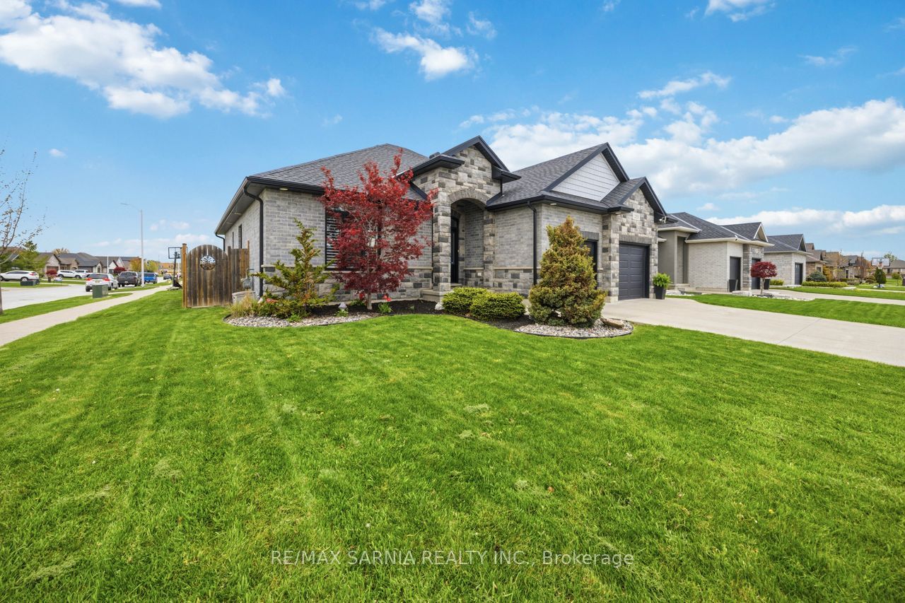 Additional image 2 of 233 Paolo Street, Sarnia, ON, N7S 0C8