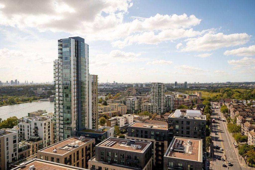 Additional image 8 of 3 bed flat for saleWoodberry Down, Finsbury Park N4