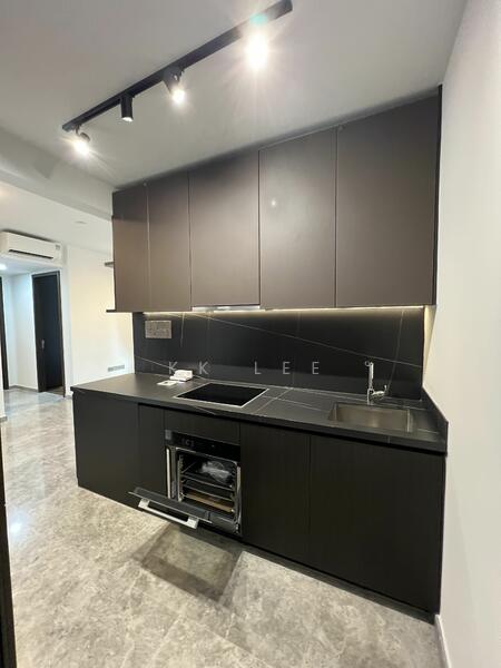89 Holland Road photo 4