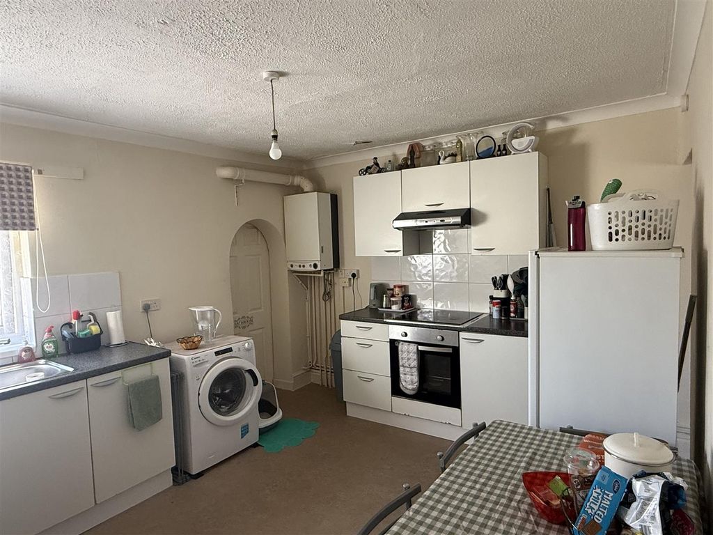 Additional image 8 of 2 bed flat for saleTaverners Road, Peterborough PE1