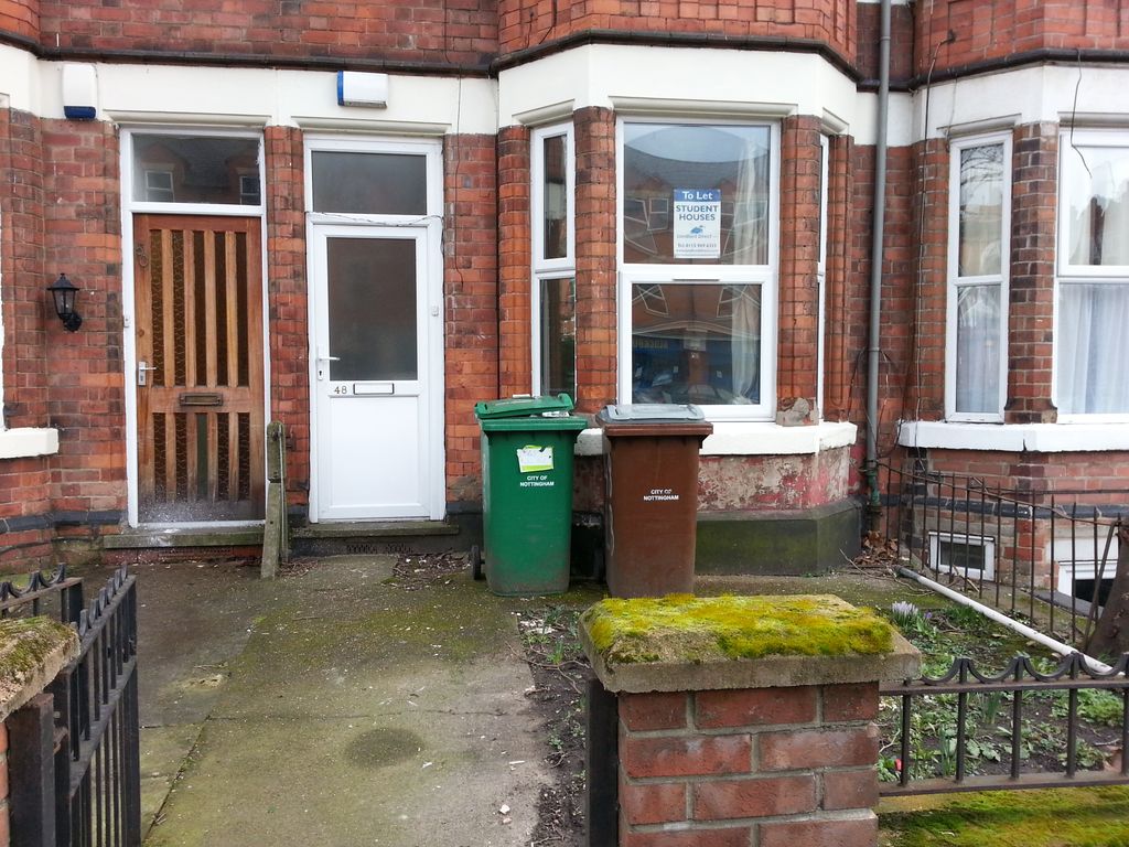 Additional image 2 of 4 bed terraced house to rentLenton Boulevard, Lenton NG7