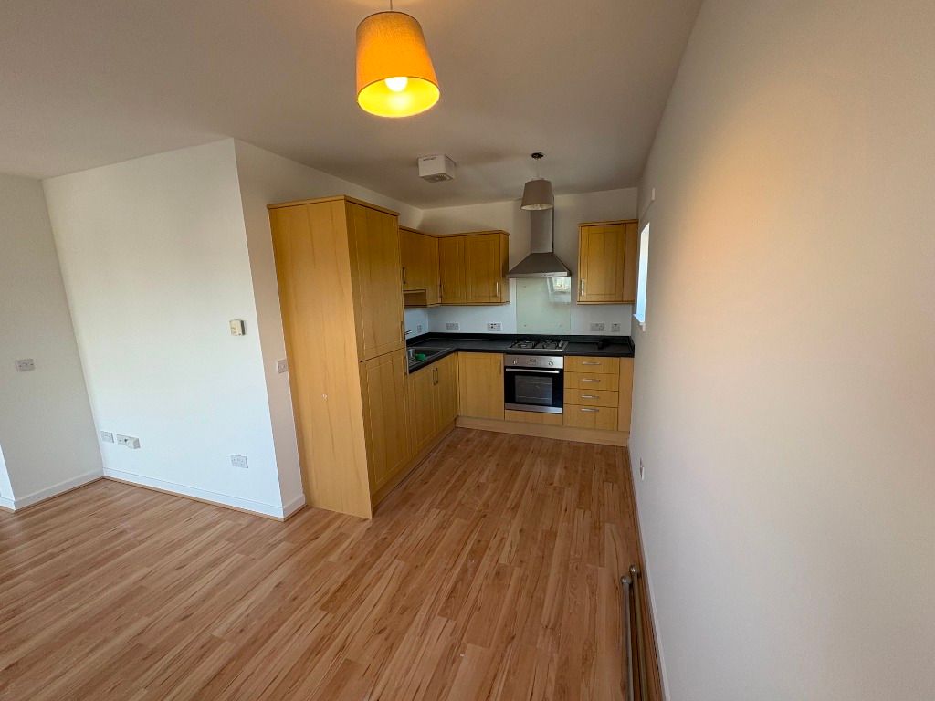 Additional image 5 of 2 bed flat to rentRegent Street, Kincardine, Fife FK10