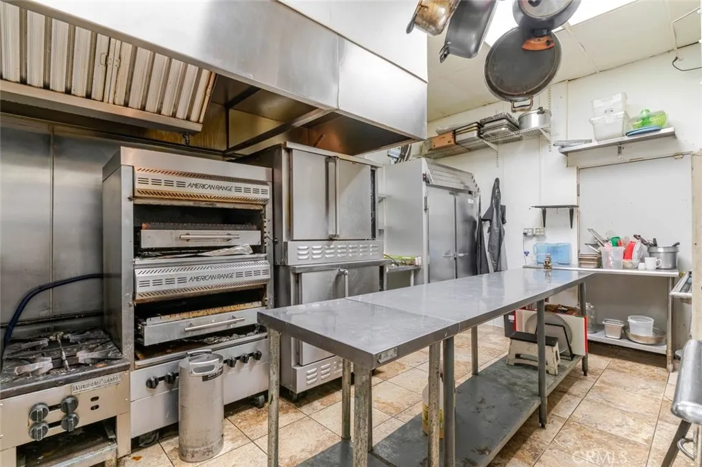 Additional image 14 of 325 N Verdugo Road, Glendale, CA 91206