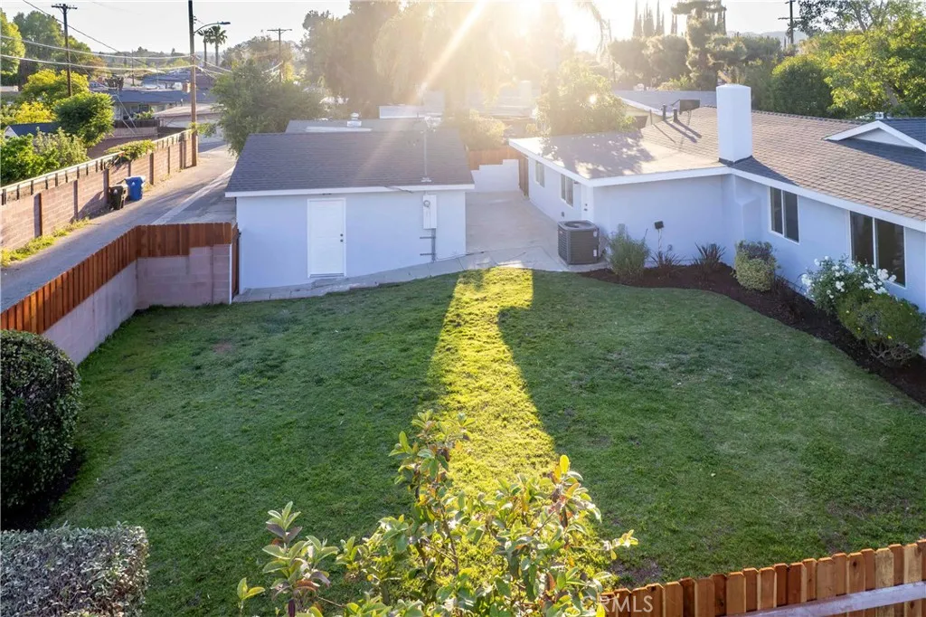 Additional image 6 of 22336 Saticoy St, Canoga Park, CA 91303