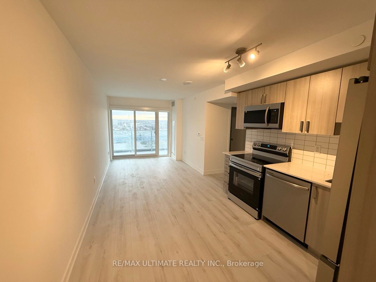 Additional image 3 of 1302-1010 Sandy Beach Road, Pickering, ON, L1W 0C7