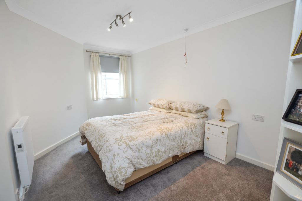 Additional image 11 of 2 bed flat for sale24 Woodside Walk, Hamilton, South Lanarkshire ML3