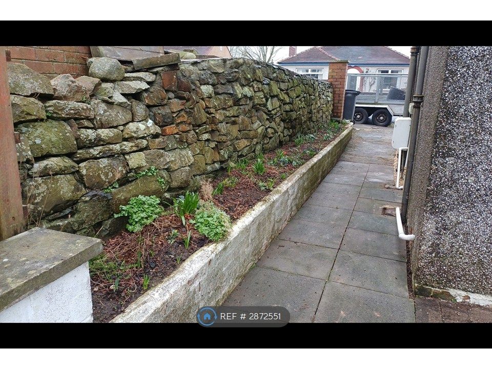 Additional image 2 of 1 bed flat to rentAcademy St, Castle Douglas DG7