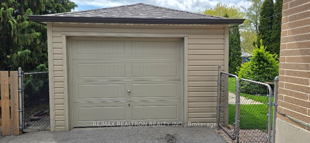 Additional image 2 of 45 Lewiston Road, Toronto, ON, M1P 1X8