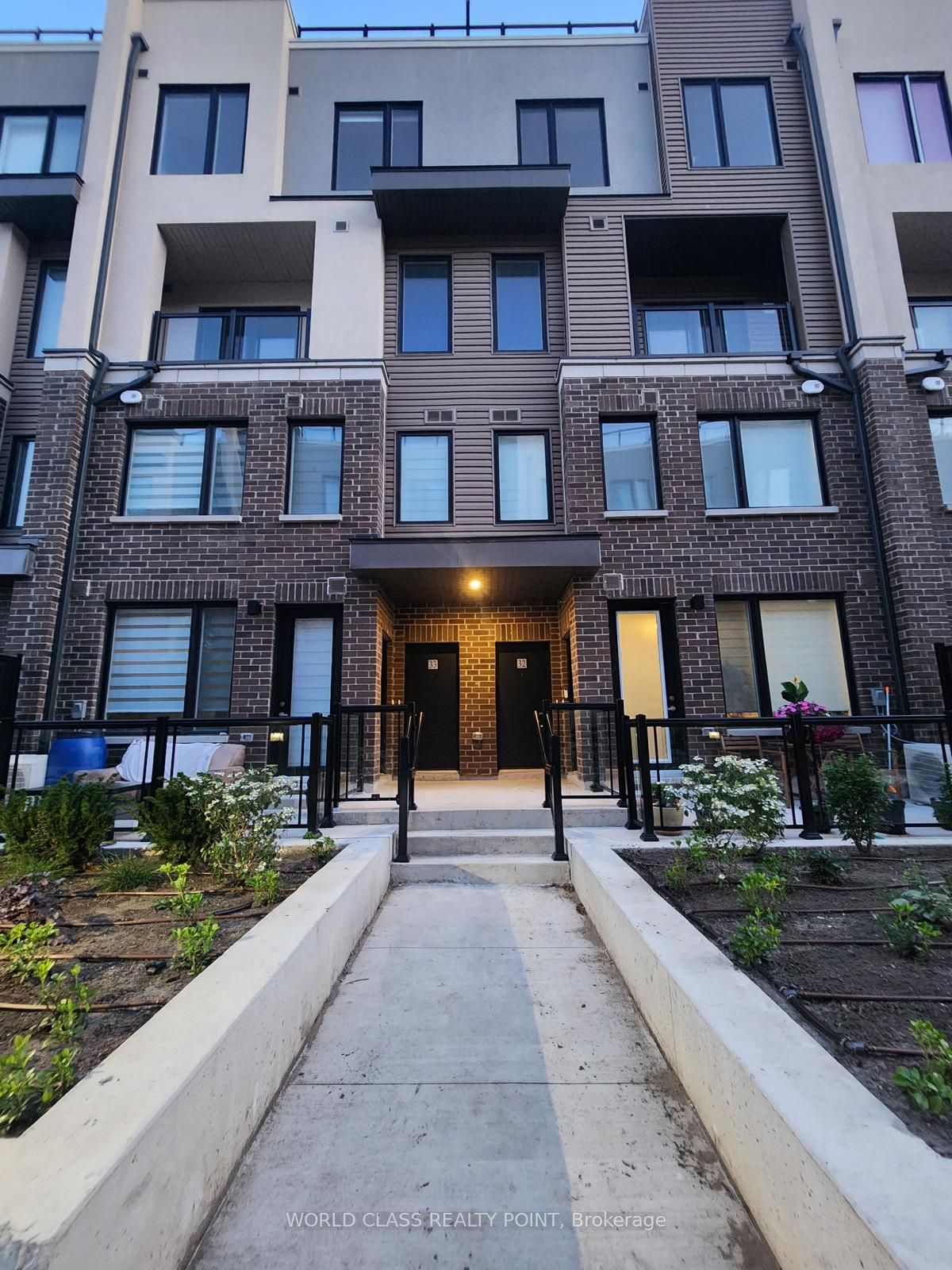 Additional image 2 of 33-3409 Ridgeway Drive, Mississauga, ON, L5L 0B9