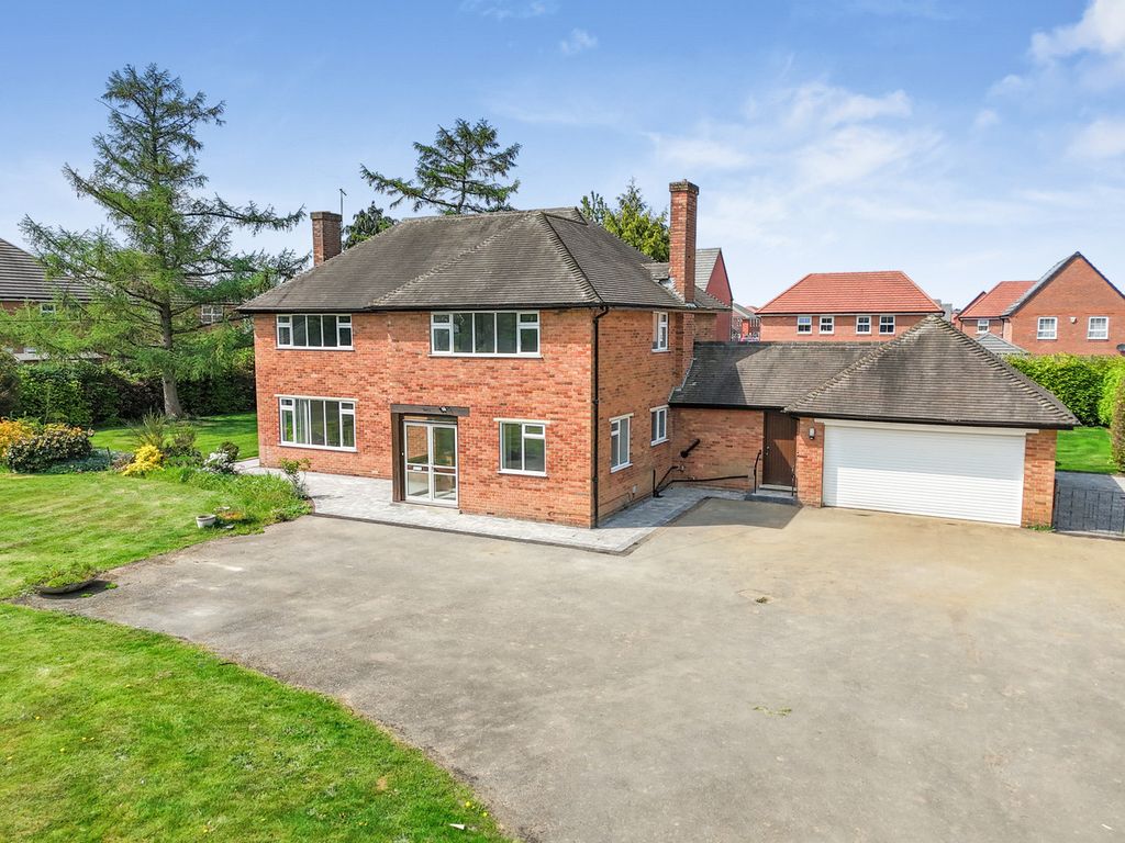 4 bed detached house to rentAshlawn Road, Rugby, Warwickshire CV22