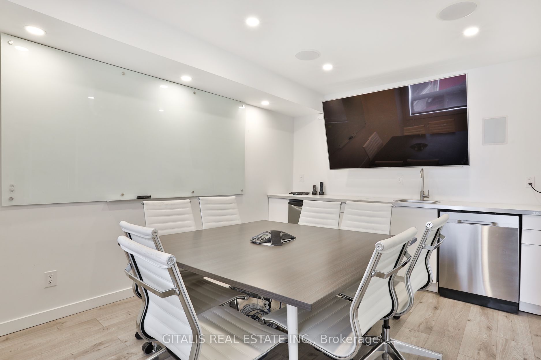 A-75 Jonesville Crescent, Toronto, ON, M4A 1H2
