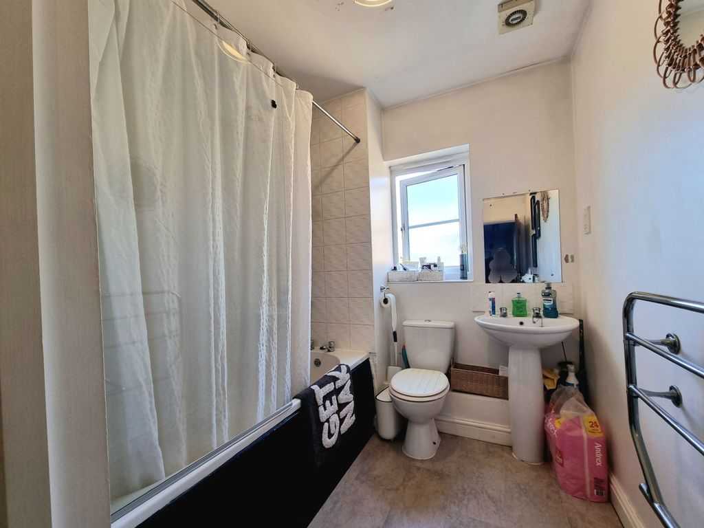 Additional image 13 of 2 bed flat for saleMaes Dewi Pritchard, Brackla CF31