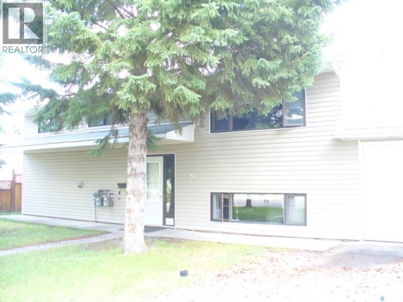 81 A&B Circlebrooke DRIVE