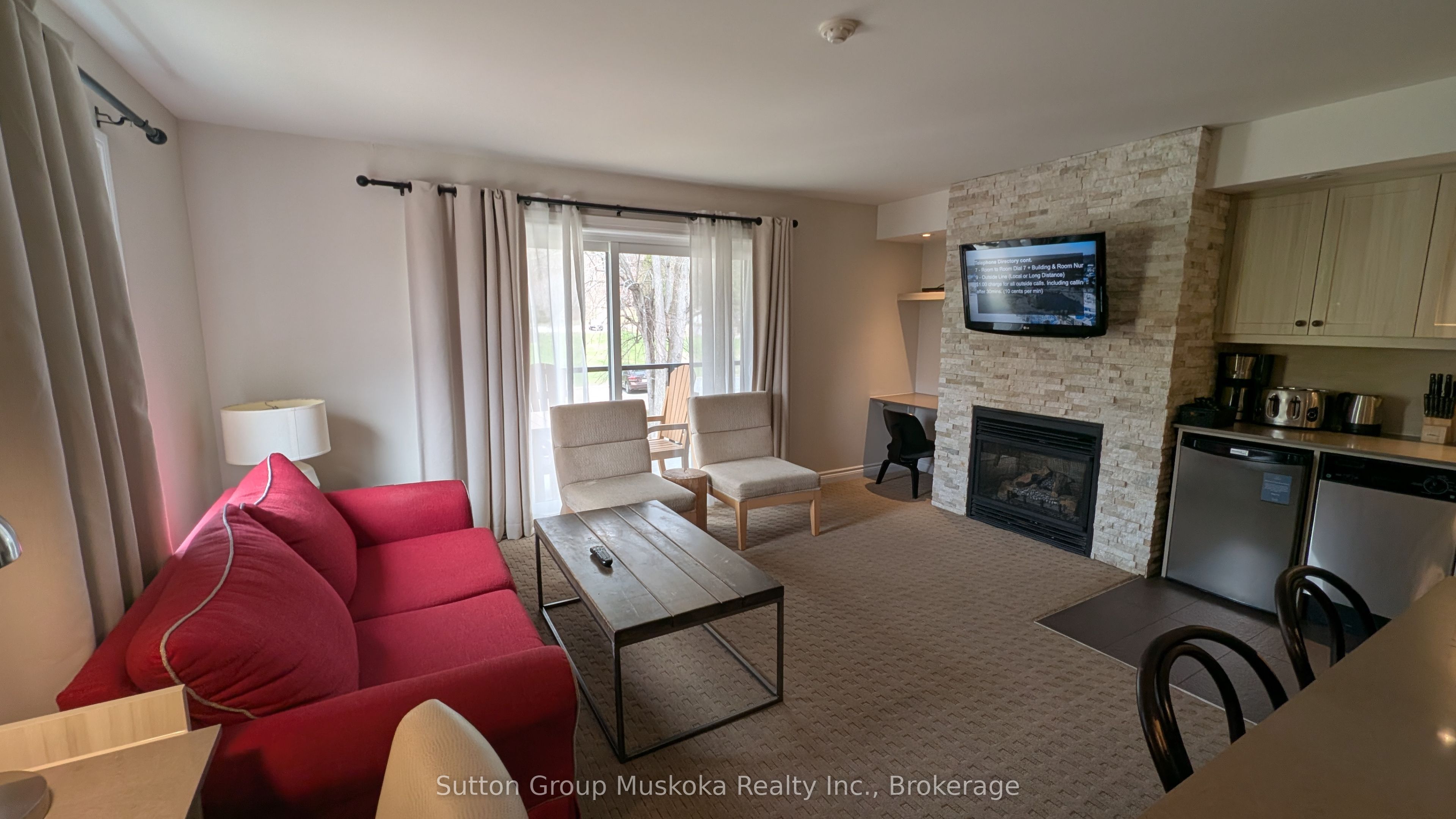 52-207-1235 Deerhurst Drive, Huntsville, ON, P1H 2E8