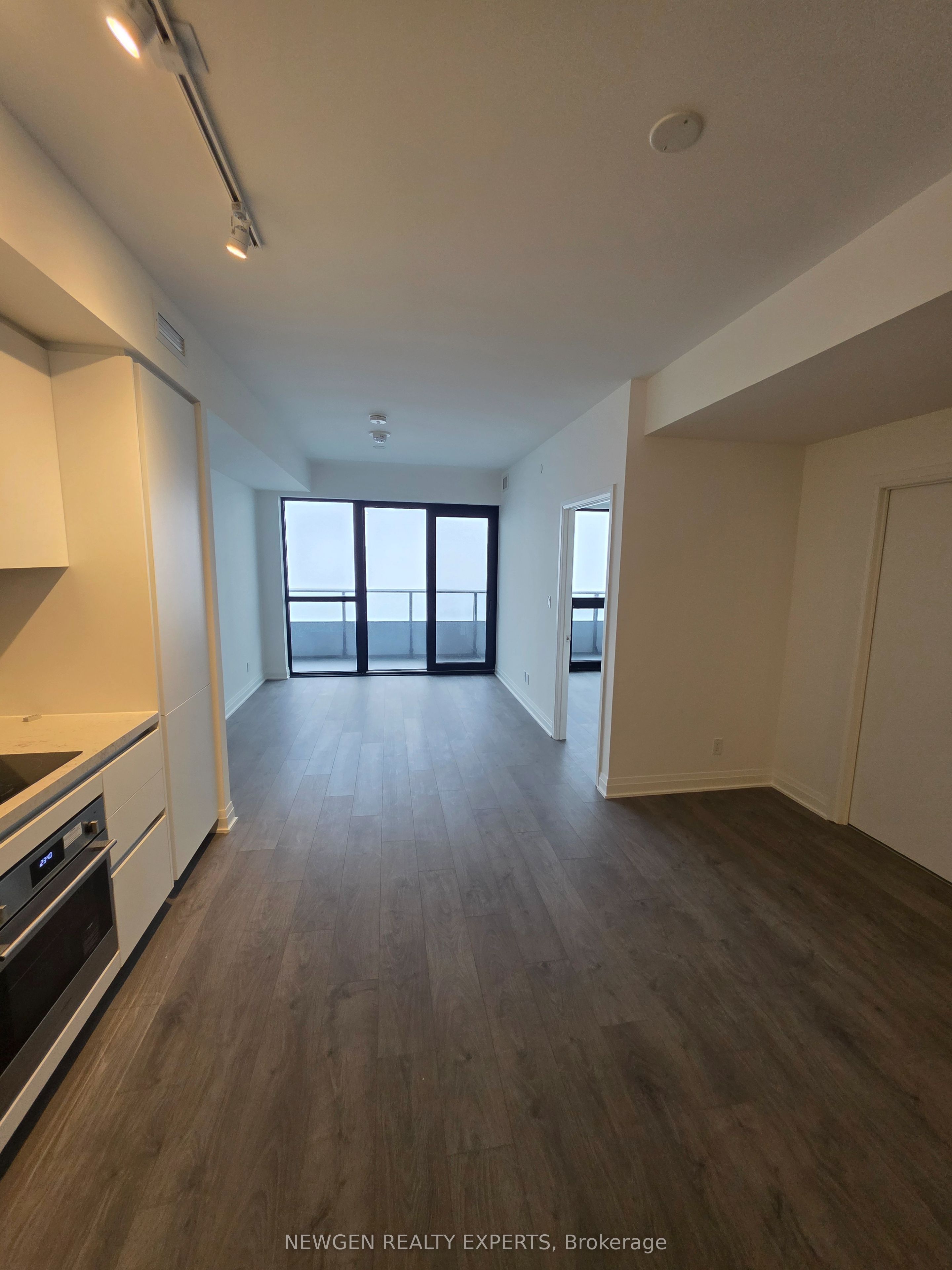 Additional image 3 of 5706-4015 The Exchange N/a, Mississauga, ON, L5B 0N9