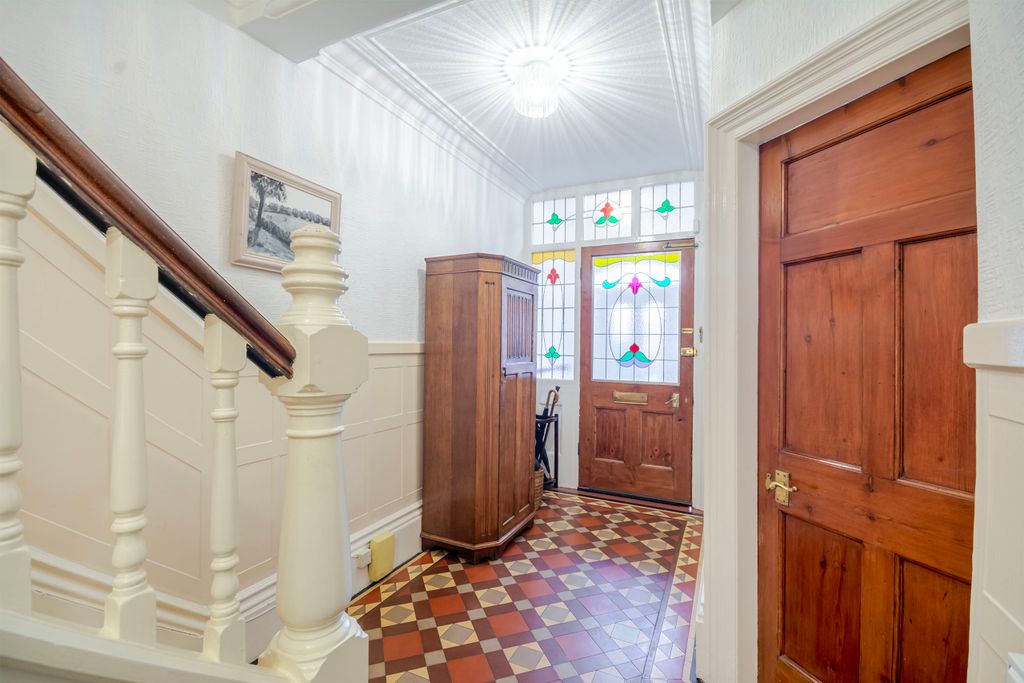 Additional image 2 of 4 bed semi-detached house for saleKing Edward Avenue, Mansfield NG18
