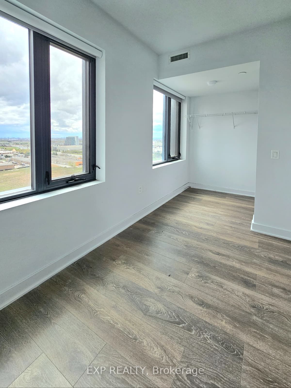 Additional image 2 of 1307-2920 Highway 7 Road, Vaughan, ON, L4K 0P4