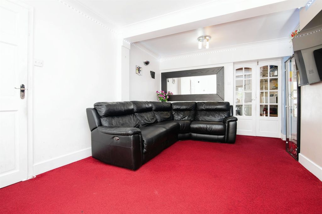 Additional image 4 of 3 bed semi-detached house for saleGrace Road, Tividale, Oldbury B69