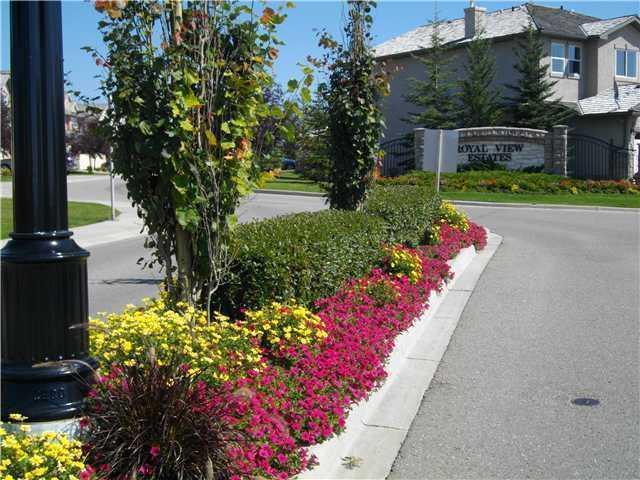 Additional image 2 of 42 Royal Crest Point NW, Calgary, AB, T3G5W5