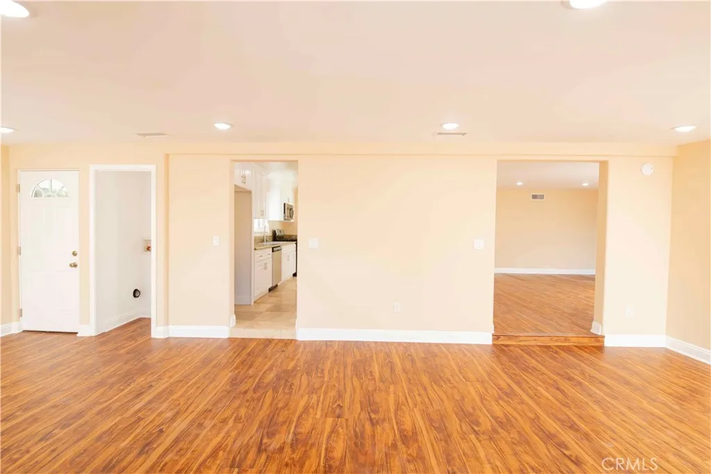 Additional image 84 of 22336 Saticoy St, Canoga Park, CA 91303