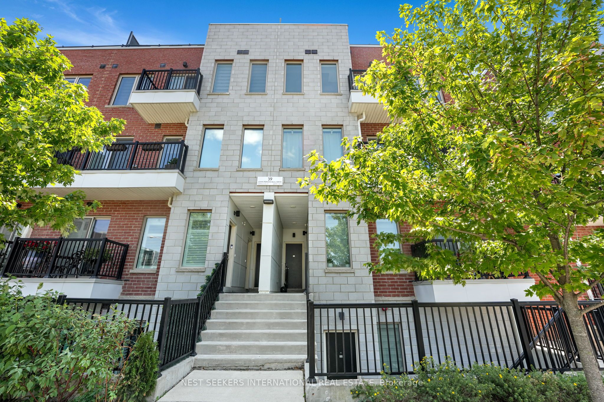14-39 John Perkins Bull Drive, Toronto, ON, M3K 0C3