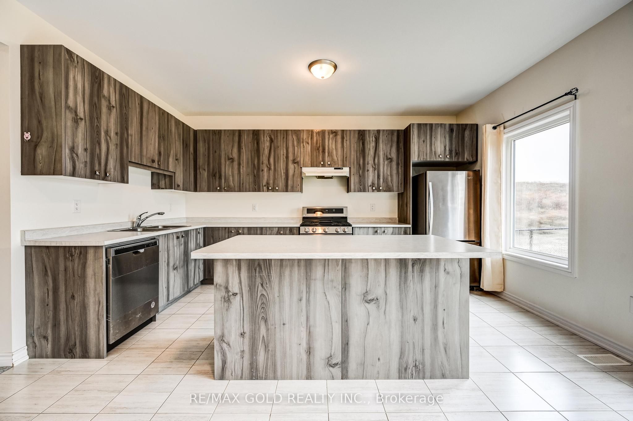 Additional image 6 of 84 Atlantis Drive W, Orillia, ON, L3V 8L4