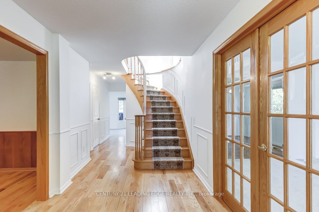 Additional image 2 of 1595 Sir Monty's Drive, Mississauga, ON, L5N 4P1