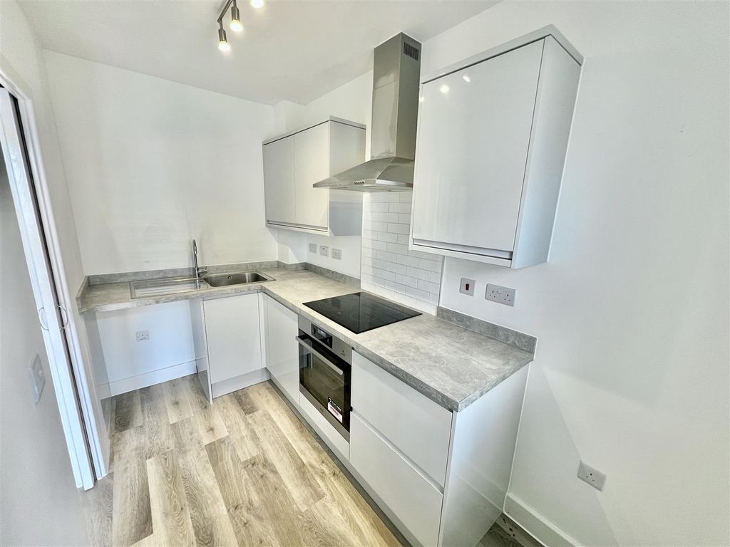 Additional image 2 of 2 bed semi-detached house to rentCuddra Road, St. Austell PL25