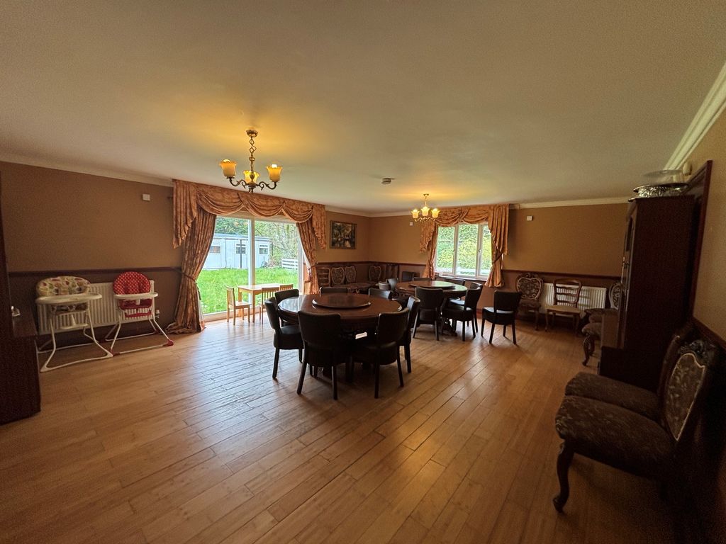 Additional image 5 of 6 bed detached house to rentTabernacle Road, Ammanford SA18