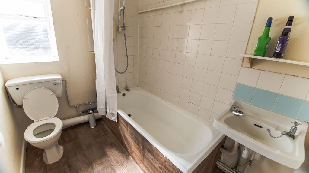 Additional image 8 of 3 bed maisonette to rentSt James's Parade, Bath BA1