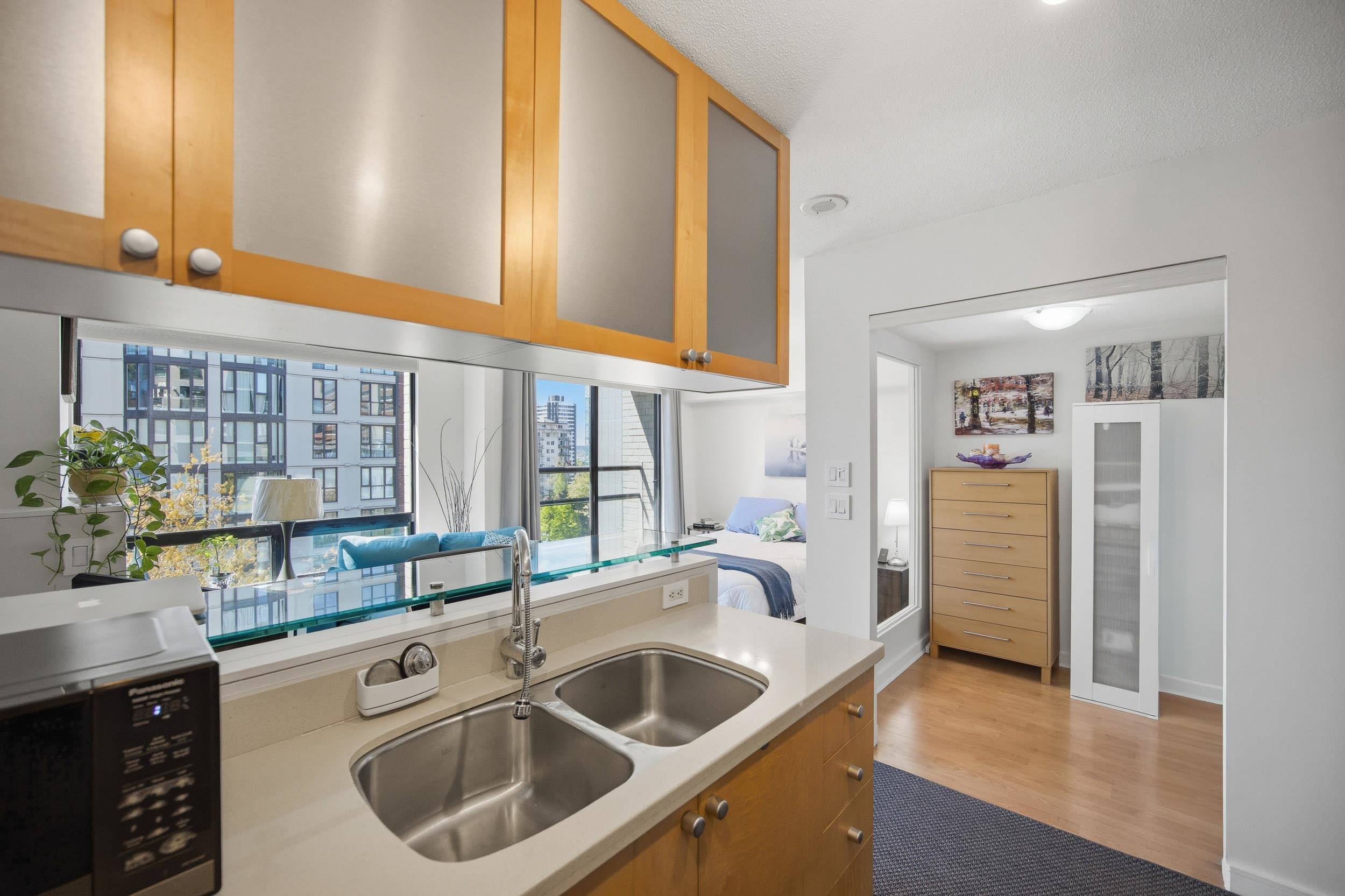 Additional image 6 of 706-1003 Burnaby Street, Vancouver, BC, V6E 4R7
