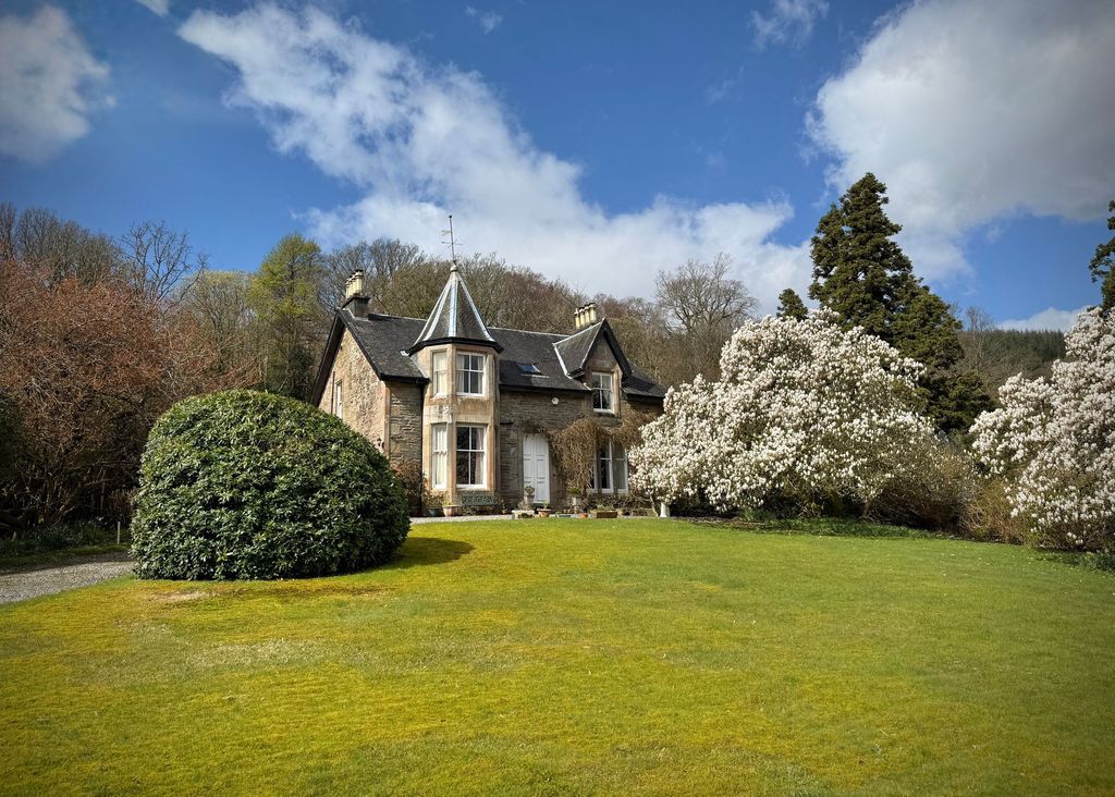4 bed detached house for saleLoch-Na-Gare, Rahane, Helensburgh G84