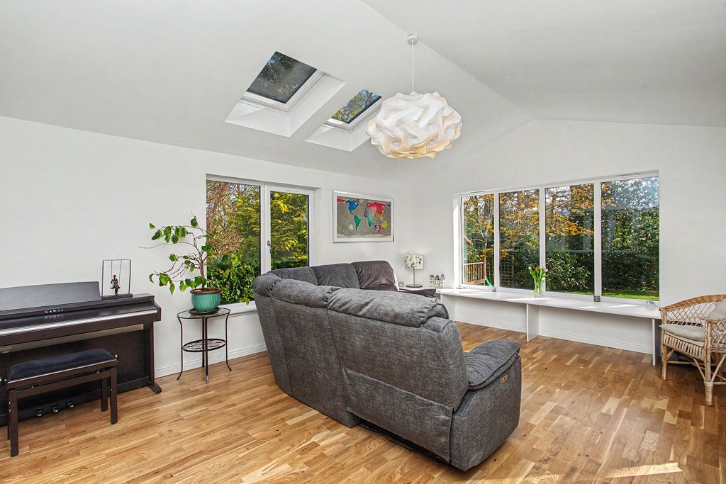 Additional image 3 of 4 bed detached house for sale1 Frankscroft, Peebles EH45
