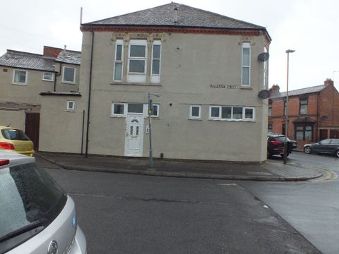 Rolleston Street, Off Green Lane Road, Leicester LE5