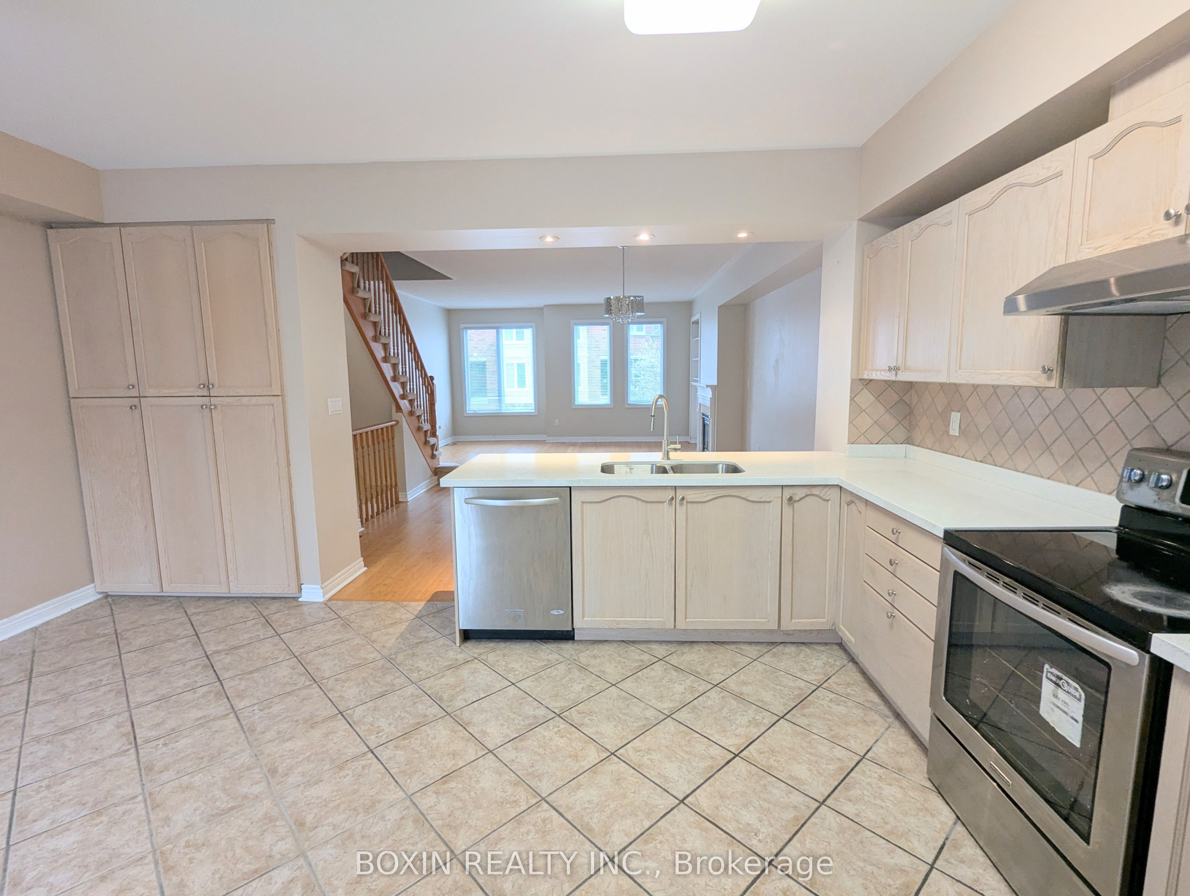 Additional image 5 of 37 Orchid Road, Markham, ON, L3T 7V2