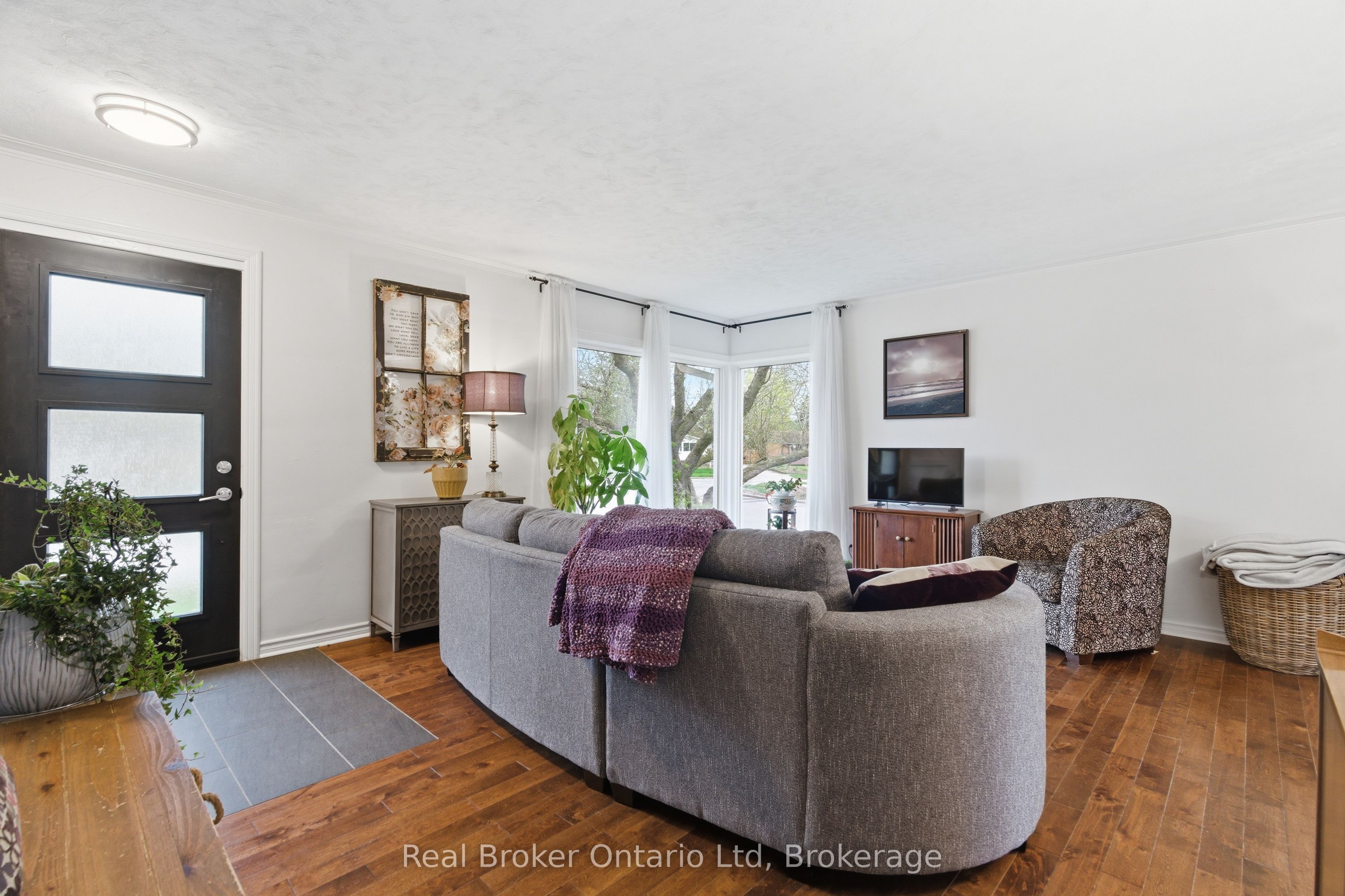 Additional image 6 of 6 Eleanor Court, Guelph, ON, N1E 1S7