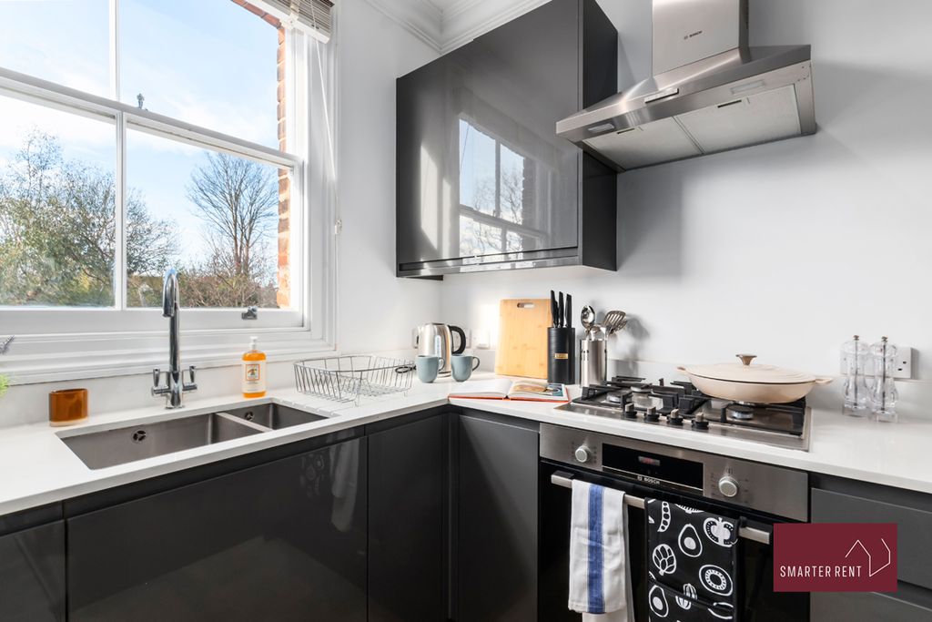 Additional image 5 of 3 bed flat to rentBurlington Avenue, Kew TW9