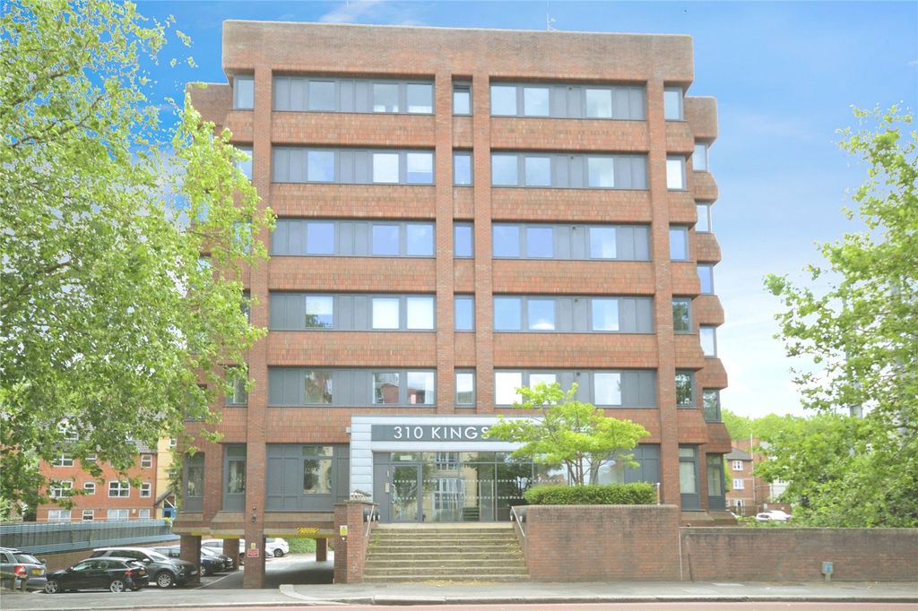 Additional image 2 of 1 bed flat for sale310 Kings Road, Reading RG1