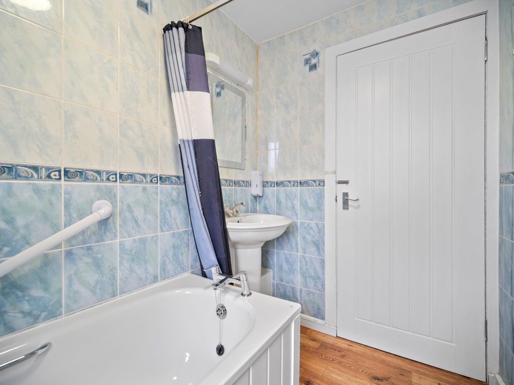 Additional image 14 of 2 bed flat to rentGlebe Road, Whitburn EH47