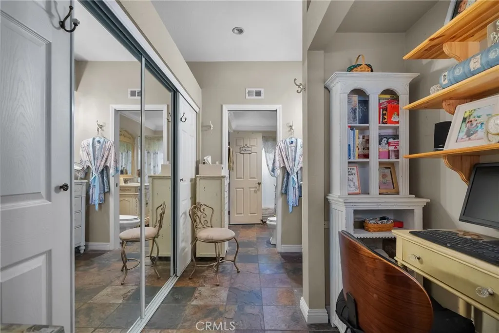 Additional image 46 of 24029 Arroyo Park Drive Unit 7, Valencia, CA 91355