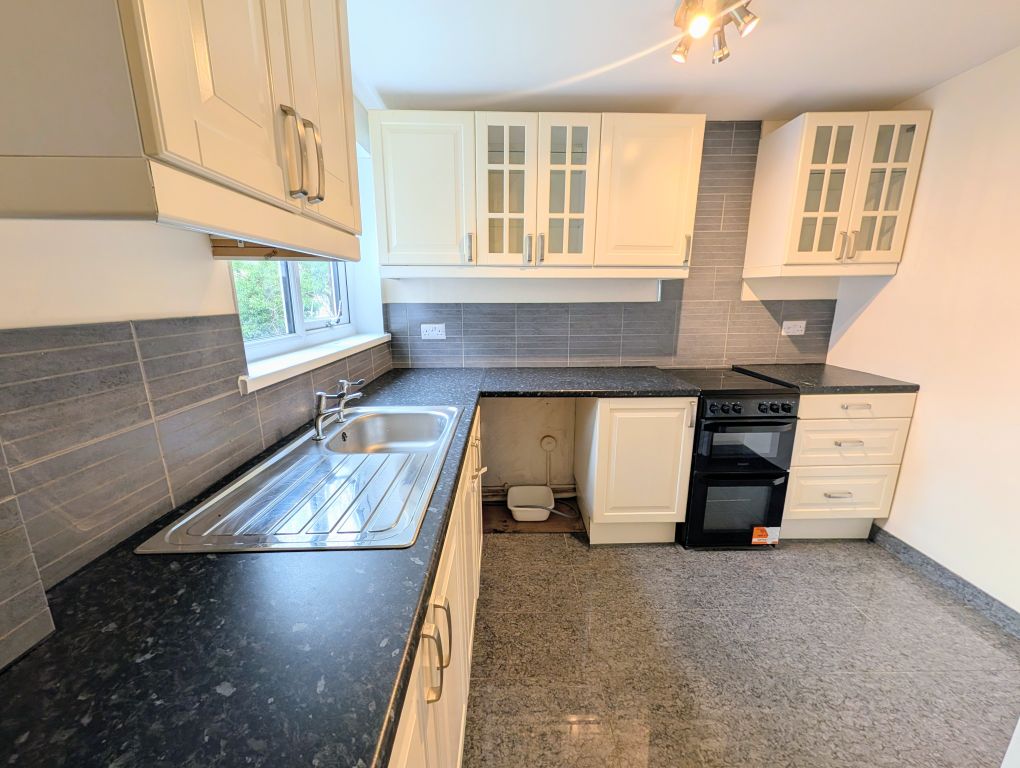 Additional image 2 of 2 bed flat to rentCelyn Court, Pontnewydd, Cwmbran NP44