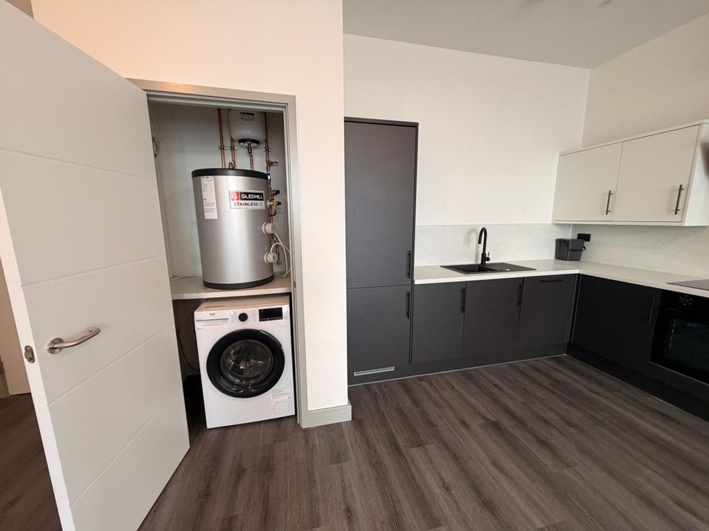 Additional image 3 of 2 bed penthouse to rent404 Guild House, Oundle Road, Peterborough PE2