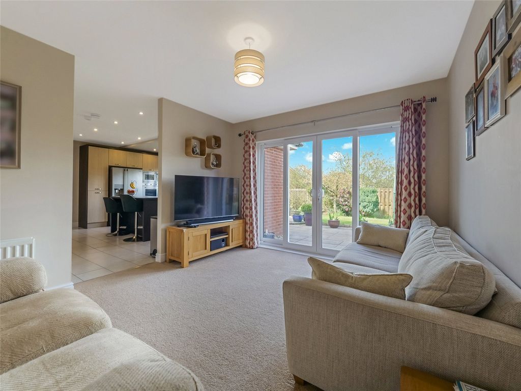 Additional image 3 of 4 bed detached house for saleNursery Gardens, Inverkip, Greenock, Inverclyde PA16