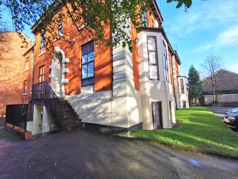 Whalley Road, Manchester M16