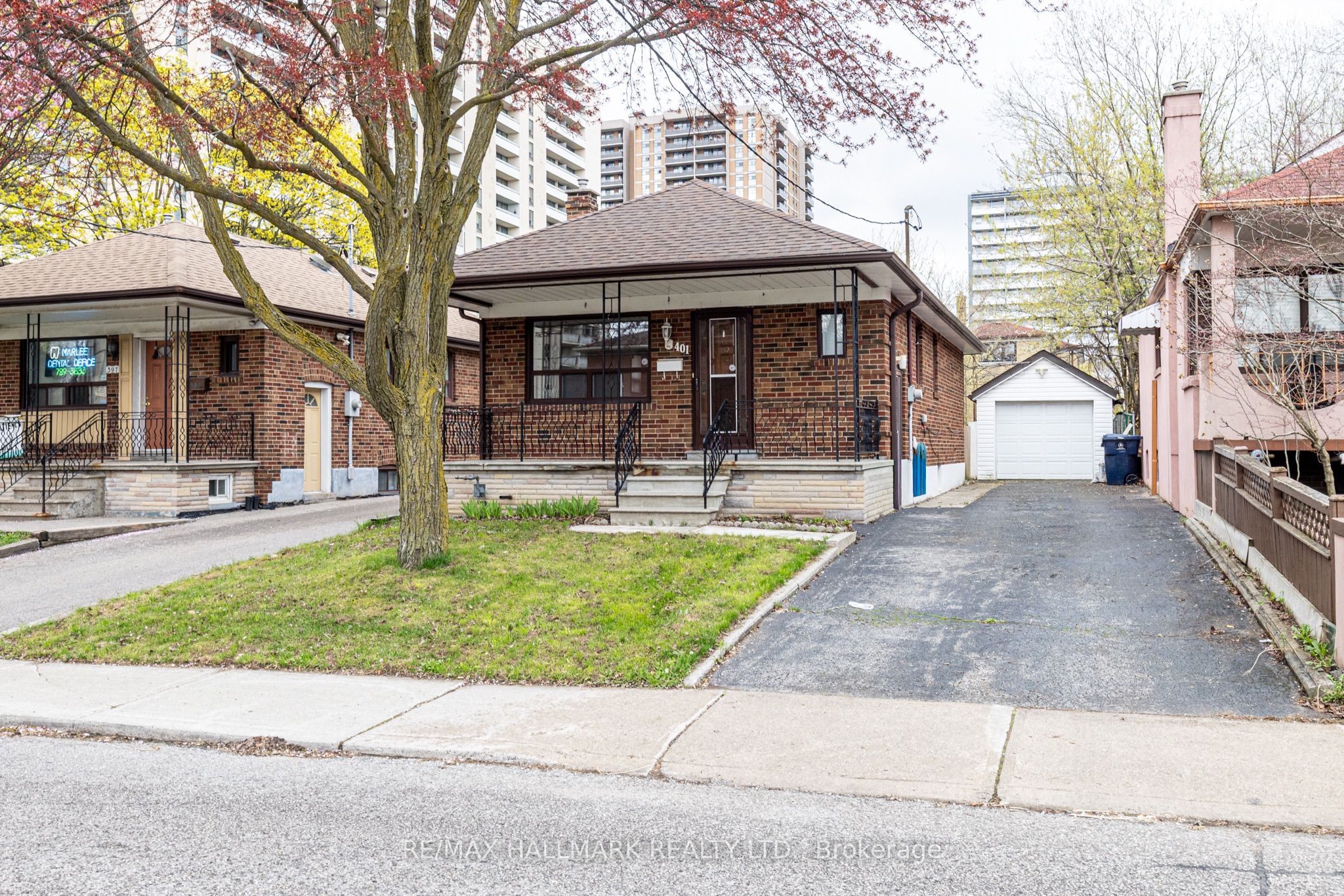 401 Ridelle Avenue, Toronto, ON, M6B 1K3