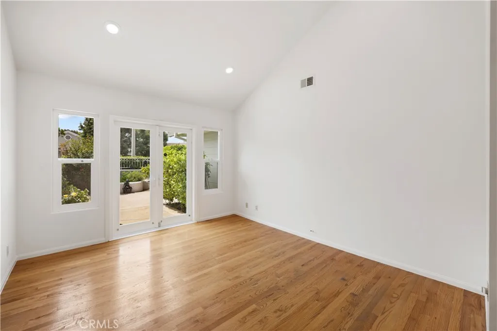 Additional image 90 of 2 Saros Unit 70, Irvine, CA 92603
