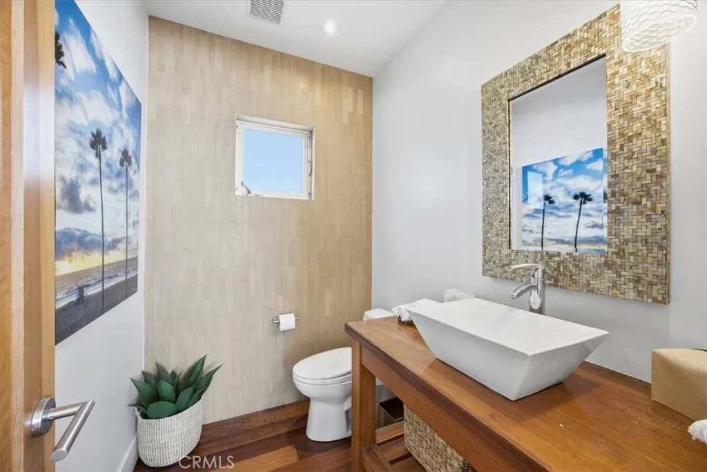 Additional image 16 of 1211 Bayview Dr, Manhattan Beach, CA 90266