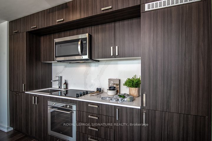 Additional image 4 of 1809-18 Erskine Avenue, Toronto, ON, M4P 0C9
