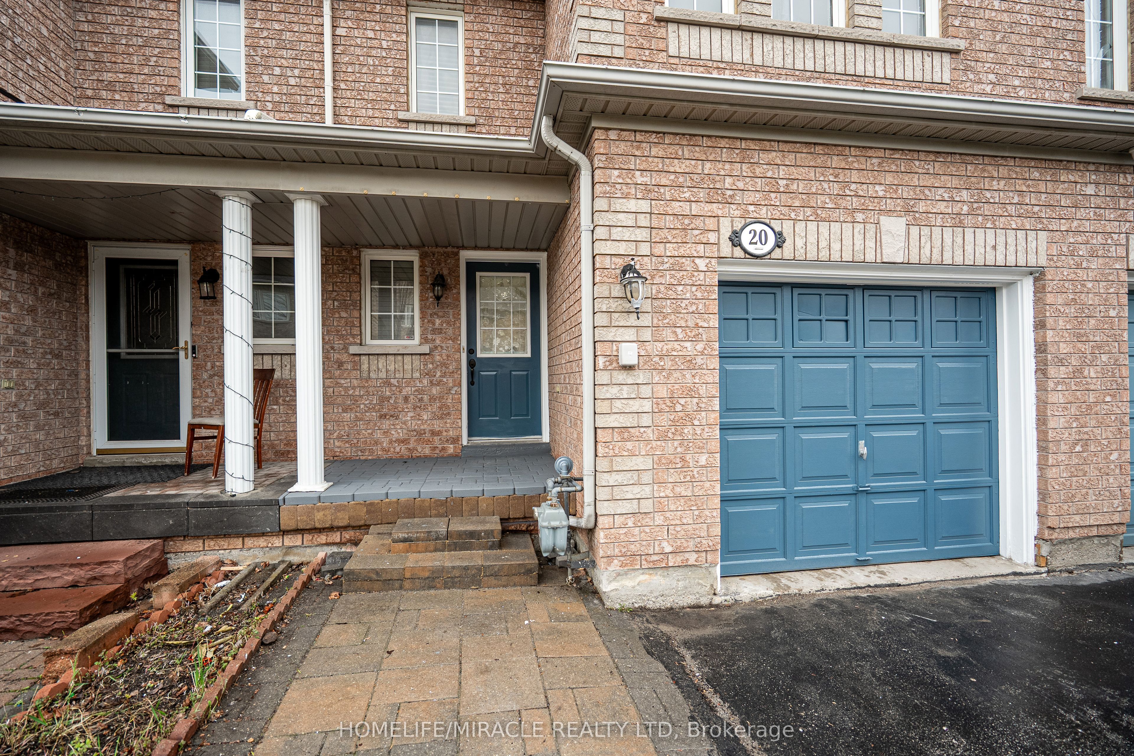 20-21 Eastview Gate, Brampton, ON, L6P 1P6 photo 3